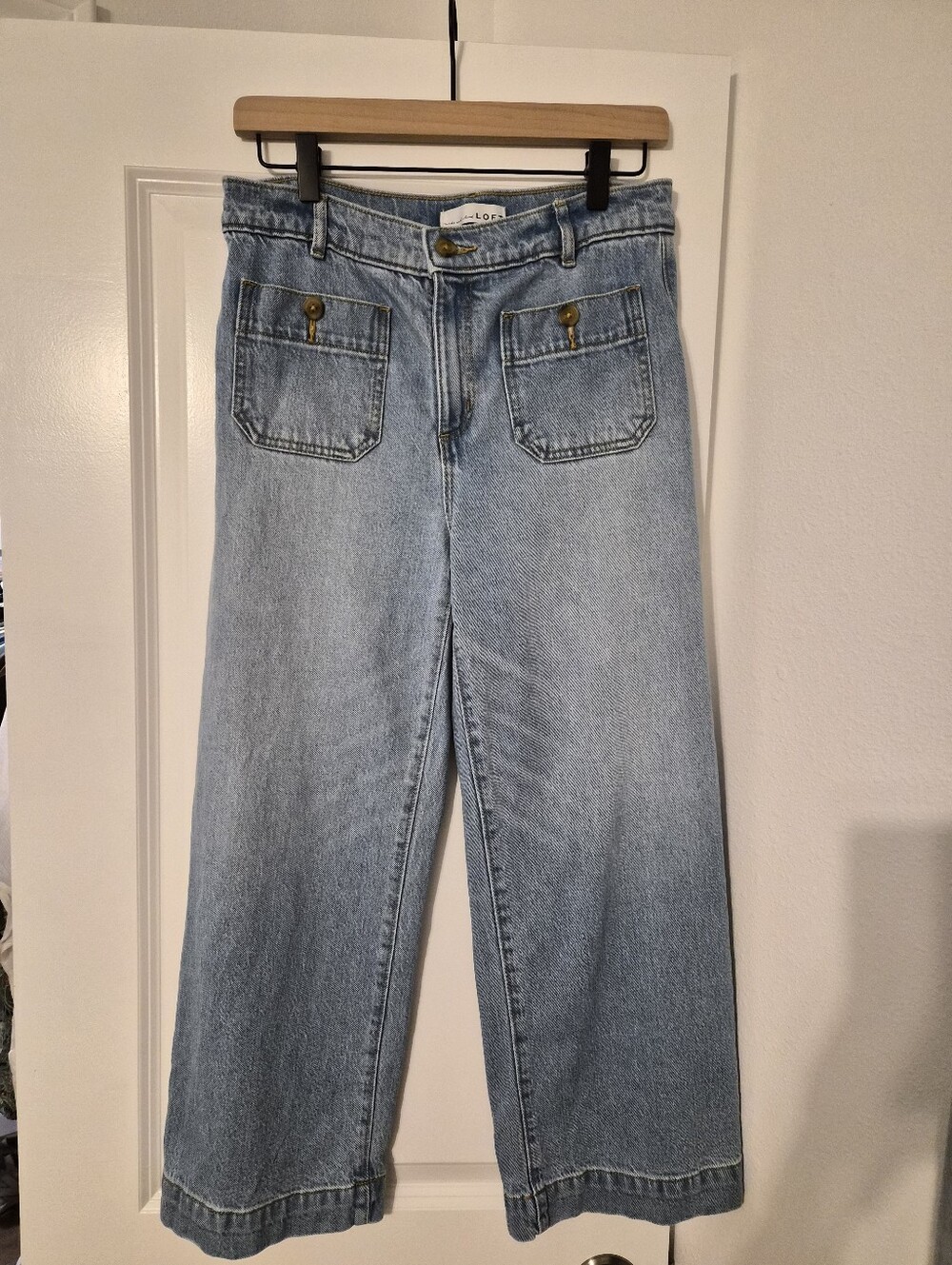 Ann Taylor Loft Petite Palmer Wide Leg Crop Jeans - Picture 3 of 6